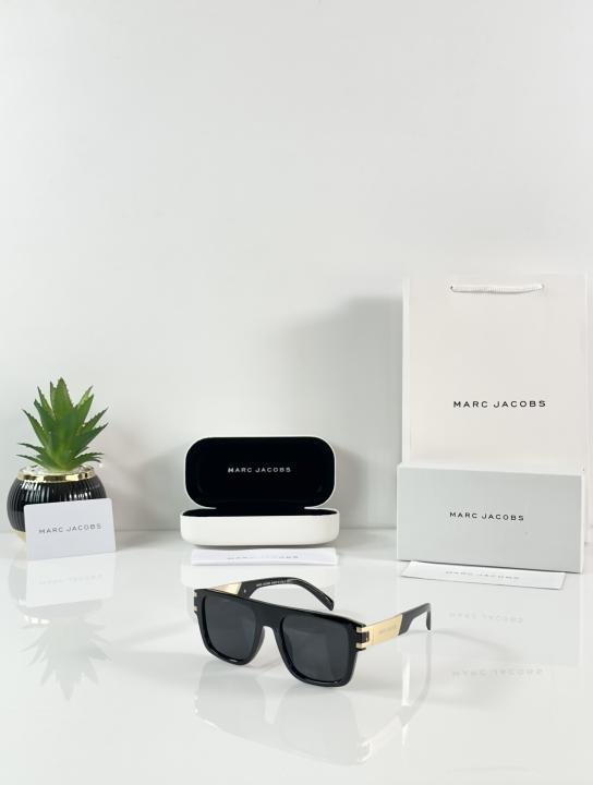 Marc Jacobs 1004 Gold Black