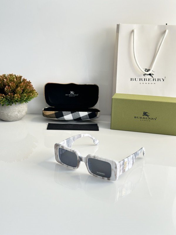 Burberry WMNS 11089 Marble Black