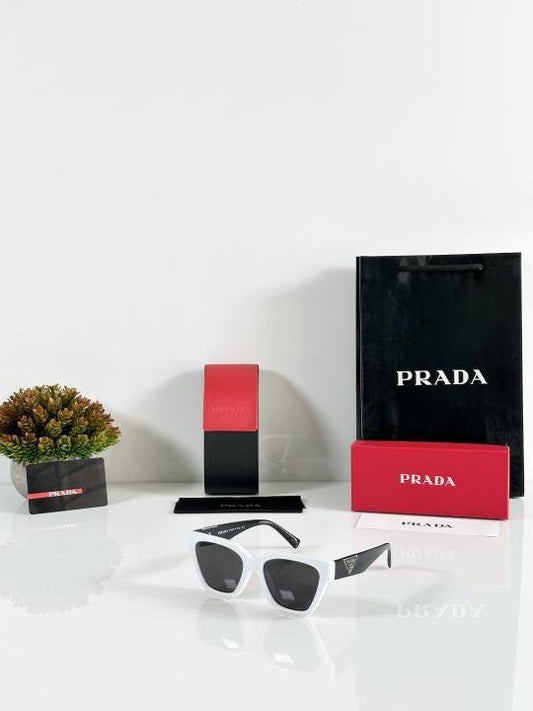Prada WMNS 8993 White Black