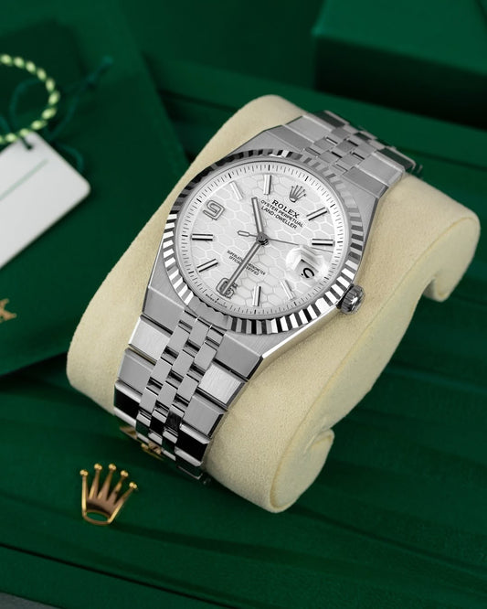LAND DWELLER STEEL FLUTED BEZEL