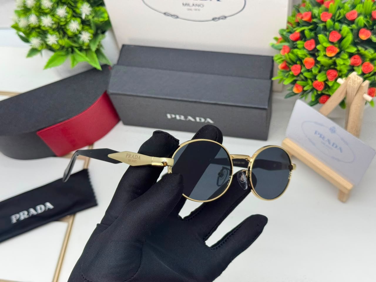 PRADA PR 65ZS GOLD BLACK